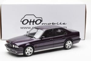 BMW M5 E34 Violeta Otto 1:18 OT106 Resina - imagem 6 de 6