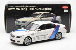 BMW M5 E60 Ring Taxi Nurburgring Kyosho 1:18 08593RT Metal - imagem 8 de 8
