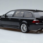 BMW M5 E61 Touring Preto Otto 1:18 - image 5 of 6