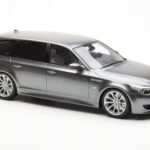 BMW M5 E61 Touring Cinzento Otto 1:18 - image 4 of 6