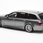 BMW M5 E61 Touring Cinzento Otto 1:18 - image 5 of 6