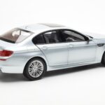 BMW M5 F10 Silverstone Prata Paragon 1:18 80432186353 - image 3 of 8