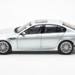 BMW M5 F10 Silverstone Prata Paragon 1:18 80432186353 - image 4 of 8