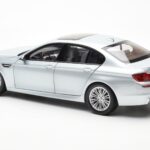 BMW M5 F10 Silverstone Prata Paragon 1:18 80432186353 - image 7 of 8