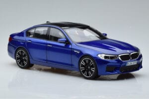 BMW M5 F90 Marina Bay Azul Norev 1:18 80432454783 Metal - imagem 5 de 7