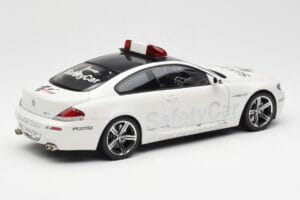 BMW M6 E63 MotoGP Safety Car 2006 Kyosho 1:18 08707GPB Metal - imagem 3 de 8