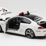 BMW M6 E63 MotoGP Safety Car 2006 Kyosho 1:18 08707GPB - image 5 of 8