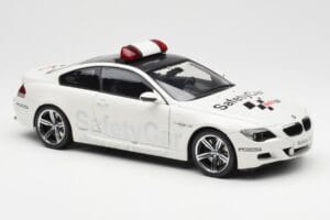BMW M6 E63 MotoGP Safety Car 2006 Kyosho 1:18 08707GPB Metal - imagem 6 de 8
