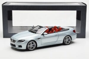 BMW M6 F12 Cabriolet Silverstone Prata II Paragon 1:18 80432253656 Metal - imagem 8 de 8