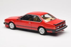 BMW M635 CSi E24 Henna Vermelho Otto 1:18 OT1018 Resina - imagem 5 de 6