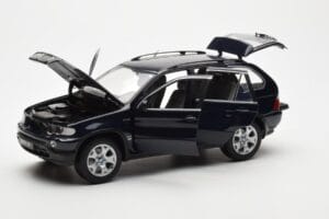 BMW X5 4.4i E53 Azul Escuro Kyosho 1:18 08521DB Metal - imagem 2 de 8