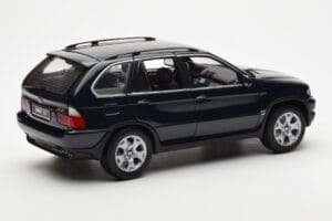 BMW X5 4.4i E53 Azul Escuro Kyosho 1:18 08521DB Metal - imagem 3 de 8