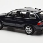 BMW X5 4.4i E53 Azul Escuro Kyosho 1:18 - image 7 of 8