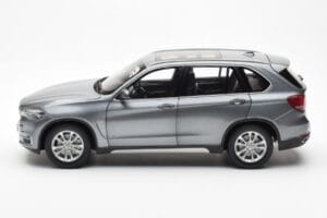 BMW X5 F15 Space Cinzento Paragon 1:18 80432318988 Metal - imagem 4 de 8