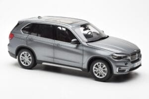 BMW X5 F15 Space Cinzento Paragon 1:18 80432318988 Metal - imagem 6 de 8
