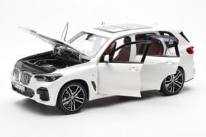 BMW X5 G05 Branco Paragon 1:18 80432450996 Metal - imagem 2 de 8