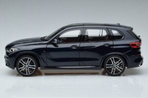 BMW X5 G05 Azul Norev 1:18 183283 Metal - imagem 4 de 7