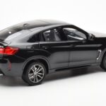 BMW X6 M F86 Sapphire Preto Metallic Norev 1:18 - image 3 of 8