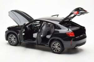 BMW X6 M F86 Sapphire Preto Metallic Norev 1:18 80432364887 Metal - imagem 5 de 8