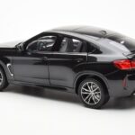 BMW X6 M F86 Sapphire Preto Metallic Norev 1:18 - image 7 of 8