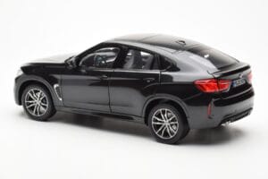 BMW X6 M F86 Sapphire Preto Metallic Norev 1:18 80432364887 Metal - imagem 7 de 8