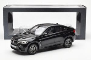BMW X6 M F86 Sapphire Preto Metallic Norev 1:18 80432364887 Metal - imagem 8 de 8