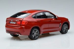 BMW X6M F86 Vermelho Norev 1:18 183242 Metal - imagem 3 de 7