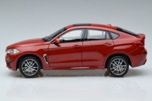 BMW X6M F86 Vermelho Norev 1:18 183242 Metal - imagem 4 de 7