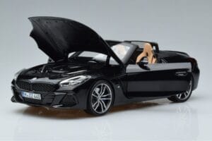 BMW Z4 G29 Preto Metálico Norev 1:18 183272 Metal - imagem 2 de 7