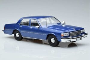 Chevrolet Caprice FBI Carro de Polícia MCG 1:18 MCG18388 Metal - imagem 4 de 7