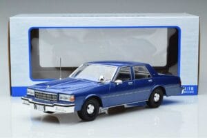 Chevrolet Caprice FBI Carro de Polícia MCG 1:18 MCG18388 Metal - imagem 6 de 7