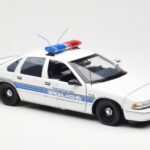 Chevrolet Caprice Sebring Polícia UT Models 1:18 - image 4 of 6