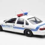 Chevrolet Caprice Sebring Polícia UT Models 1:18 - image 5 of 6