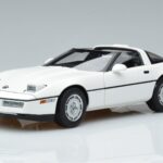 Chevrolet Corvette C4 Branco AUTOart 1:18 71243 Metal