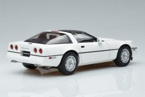 Chevrolet Corvette C4 Branco AUTOart 1:18 71243 Metal - imagem 3 de 8