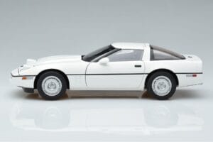 Chevrolet Corvette C4 Branco AUTOart 1:18 71243 Metal - imagem 5 de 8