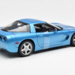 Chevrolet Corvette C5 Azul Metálico UT Models 1:18 - image 2 of 6