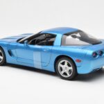 Chevrolet Corvette C5 Azul Metálico UT Models 1:18 - image 5 of 6
