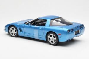 Chevrolet Corvette C5 Azul Metálico UT Models 1:18 21004 Metal - imagem 5 de 6