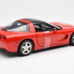 Chevrolet Corvette C5 Hardtop Vermelho UT Models 1:18 - image 2 of 6