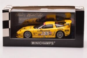 Chevrolet Corvette C5R #3 O. Gavin / J. O'Connell / R. Fellows Sebring 12 Hours 2003 Minichamps 1:43 400031403 Metal - imagem 4 de 4