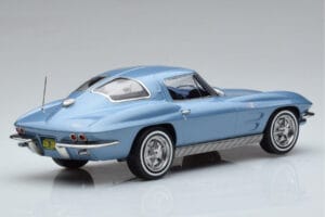 Chevrolet Corvette C2 Sting Ray Azul Norev 1:18 189050 Metal - imagem 2 de 6