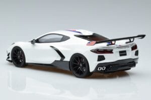 Chevrolet Hennessey Corvette C8 Arctic Branco GT Spirit 1:18 GT317 Resina - imagem 5 de 6