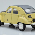 Citroen 2CV Sahara Amarelo Otto 1:18 - image 5 of 6