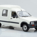 Citroen C15 E Branco Otto 1:18 - image 5 of 6
