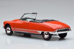 Citroen DS19 Cabriolet Norev 1:18 181599 Metal - imagem 6 de 7