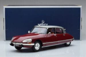 Citroen DS23 Pallas Vermelho Norev 1:18 181720 Metal - imagem 7 de 7