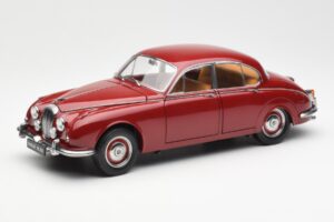 Daimler 250 V8 Vermelho Paragon 1:18 PA-98312