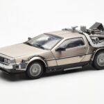 DeLorean DMC-12 Time Machine Back to the Future Prateado Sun Star 1:18
