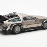 DeLorean DMC-12 Time Machine Back to the Future Prateado Sun Star 1:18 - image 5 of 8